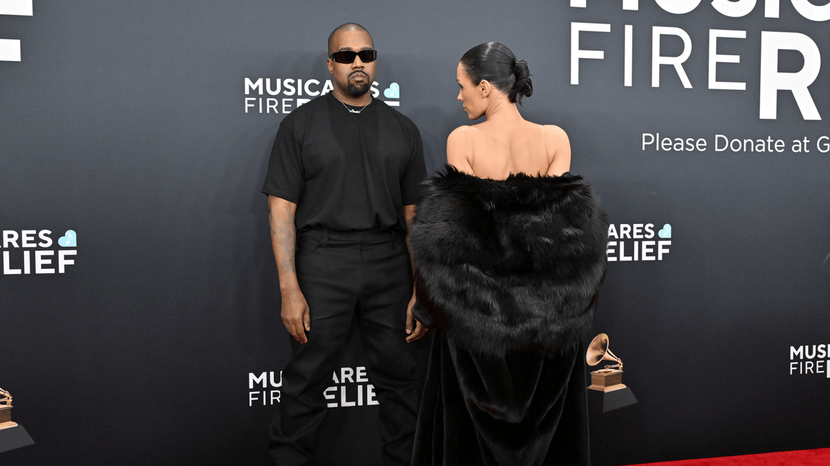bianca censori nude dress red carpet Kanye & BiancaKicked Out of the Grammys?