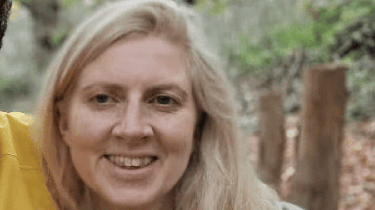 Mum-of-two tragically took own life after ‘suicide kit’ was delivered to her door