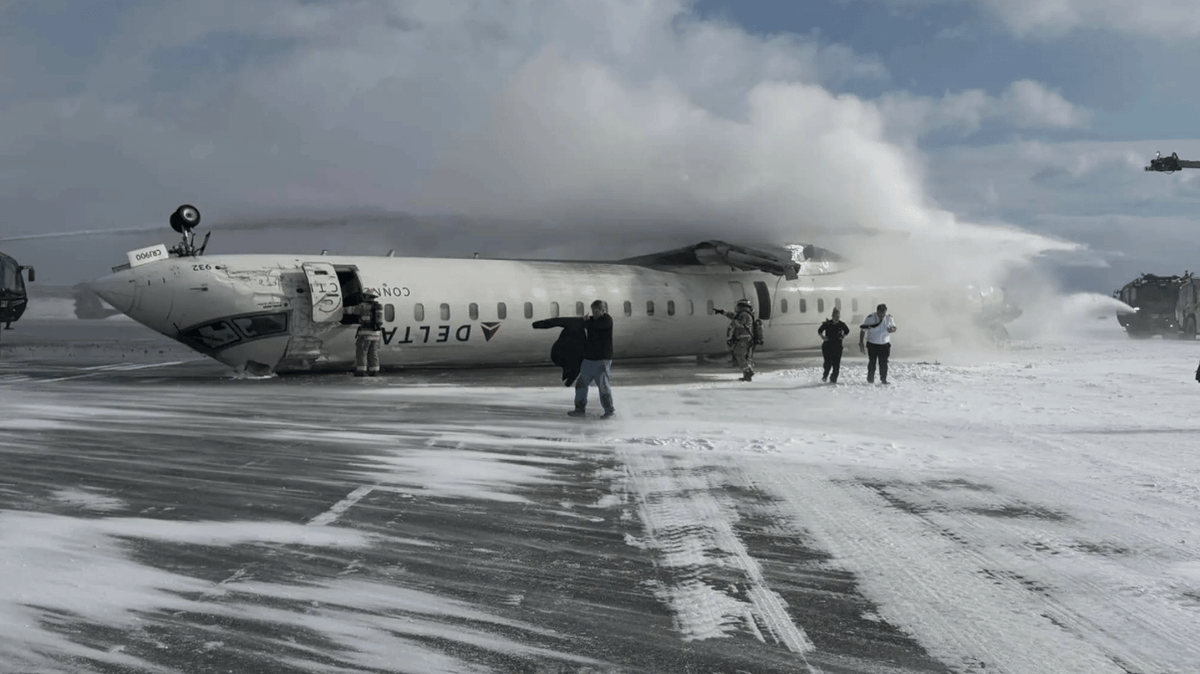 Delta Air Lines crash survivor posts harrowing upside-down photo from ...