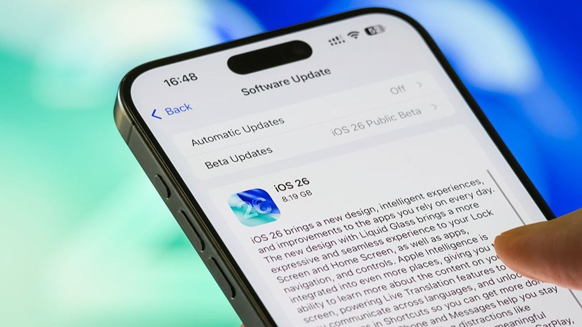 All the features on new Apple iOS as users divided over the 'first big ...