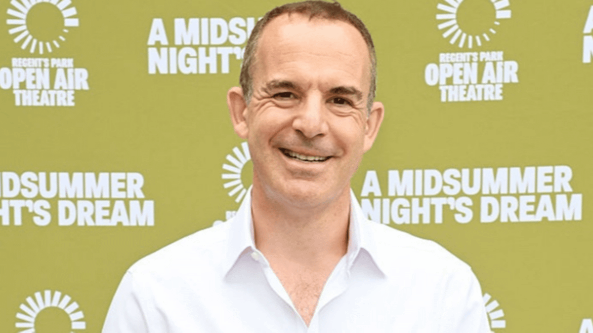 Martin Lewis slams 'immoral' student loan repayment decision giving millions in UK smaller payslip