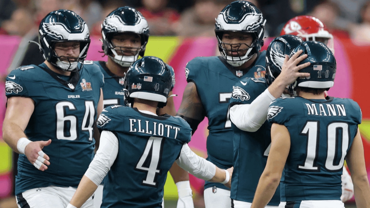 Philadelphia Eagles beat Kansas City Chiefs 40-22 to win Super Bowl in ...