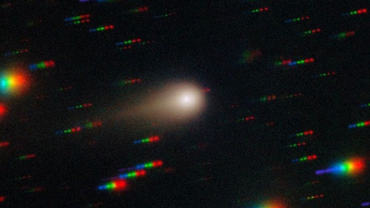 'Potentially hostile alien threat' pictured as interstellar object ...
