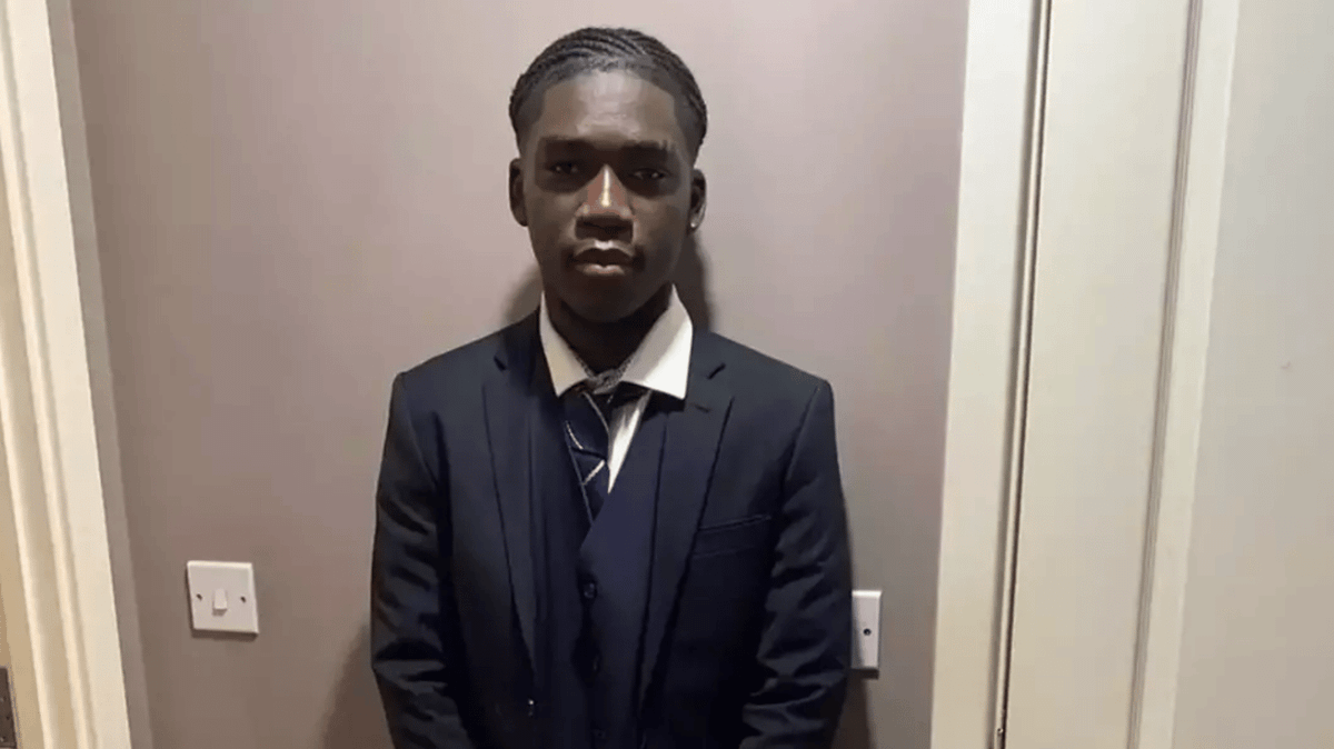 Brit teen jailed in Dubai after having sex with girl on holiday makes ...
