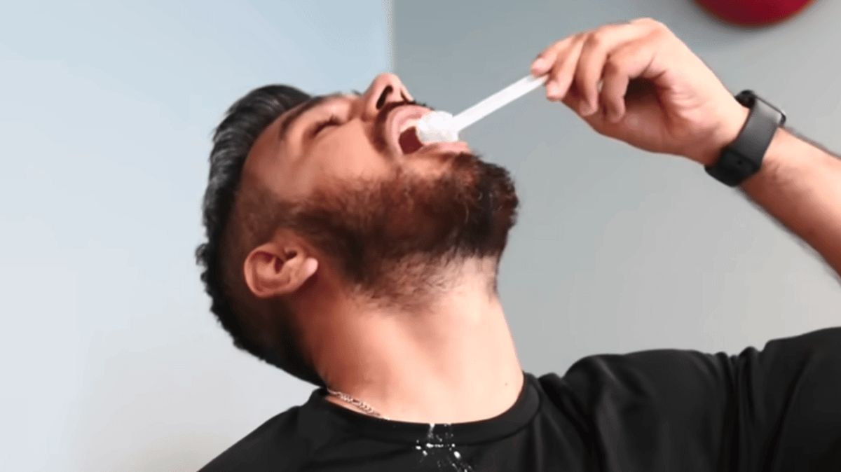 Complete beginner takes creatine for 30 days to show off the impact it really has