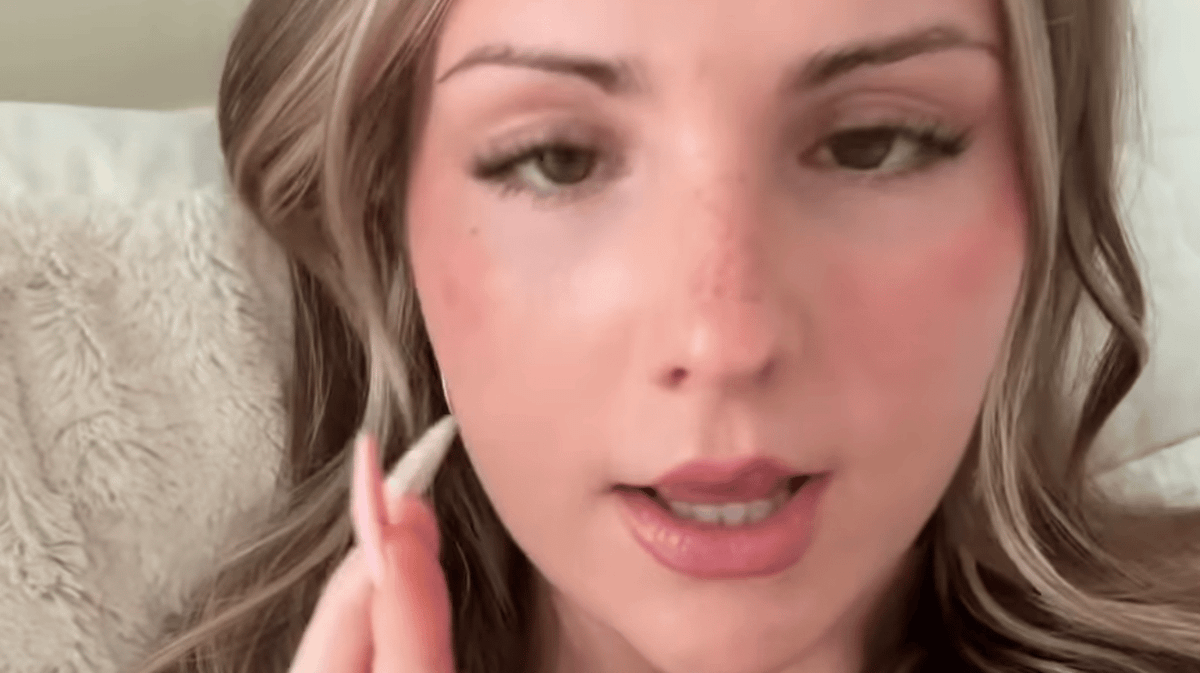 YouTube child star who made $2.9 million in first day on OnlyFans hits