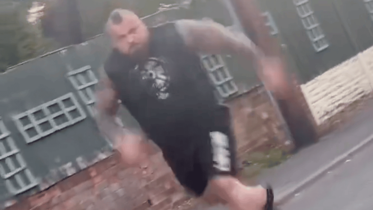 Eddie Hall releases statement after telling driver he'll 'rip their f ...