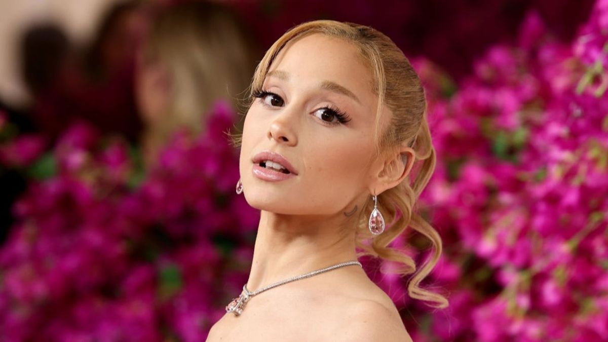 ariana-grande-announces-retirement-from-performing-after-next-tour