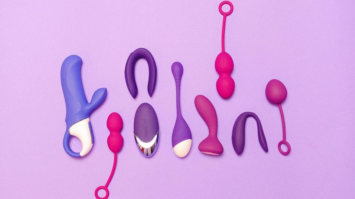 mia kalifa sex toy How to Clean Sex Toys (Because Safety Is Sexy) main image 1