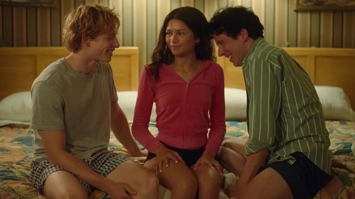 How To Have an MMF Hookup — Because Two Guys Are Better Than One