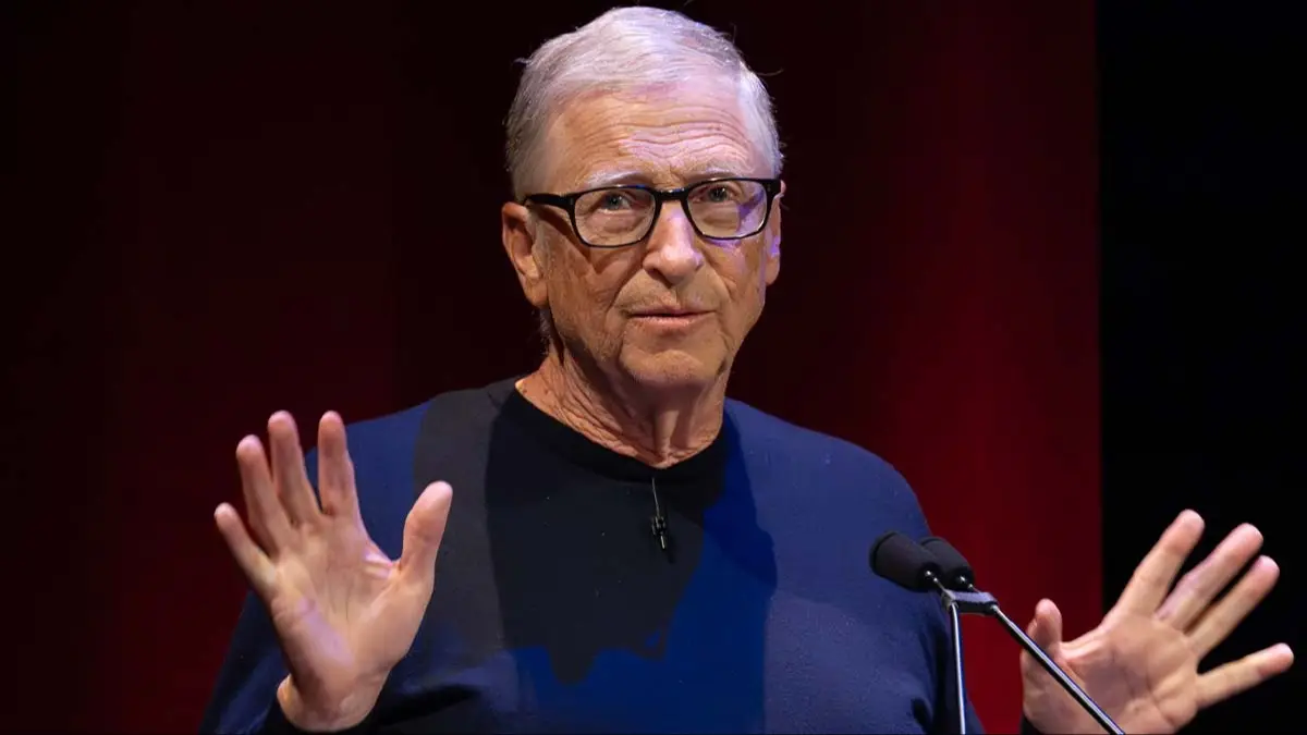 unilad.com - Kiesha Dosanjh - AI reacts to Bill Gates' bold claim that only three jobs will survive the artificial intelligence takeover
