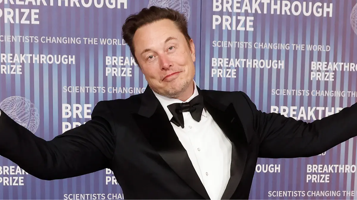 Woman becomes richest person in the world with a net worth 100,000 times bigger than Elon
