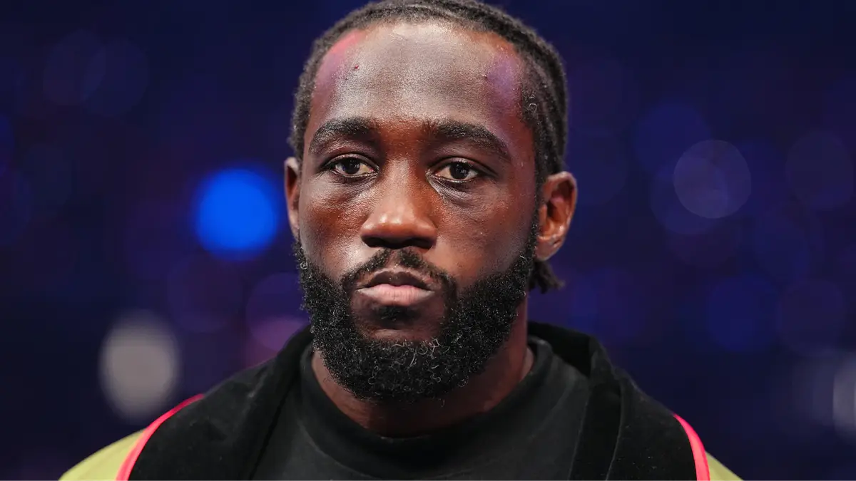 Why is Terence Crawford allowed to fight for a world title despite
