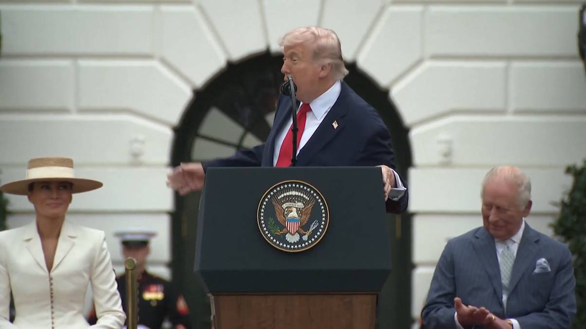 Donald Trump makes savage remark about how long marriage with Melania will last in awkward speech