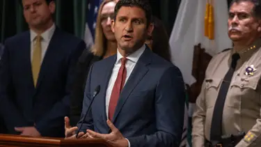 Brian van der Brug / Los Angeles Times via Getty Images