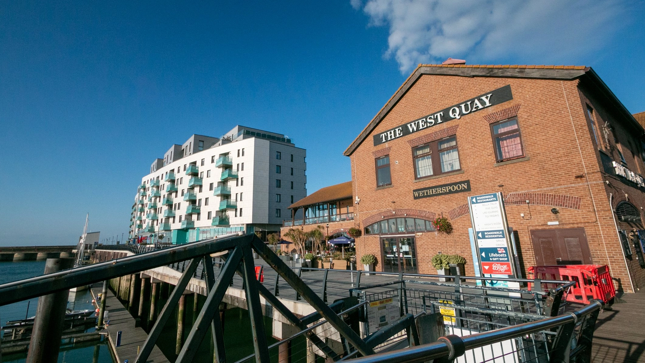 Couple on quest to visit every Wetherspoons reveals which one is best