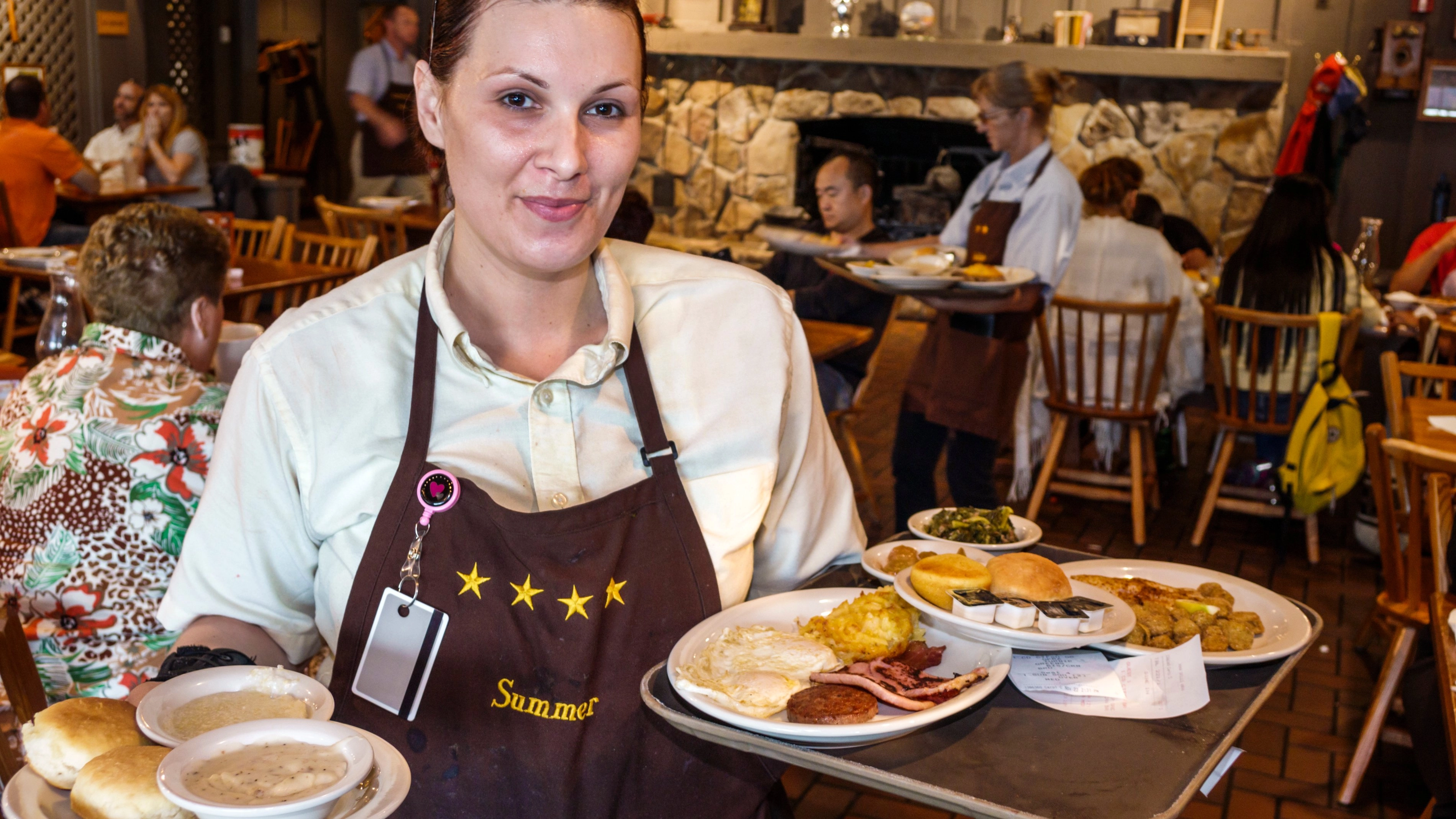 Cracker Barrel's strict staff rule under fire as company email gets leaked