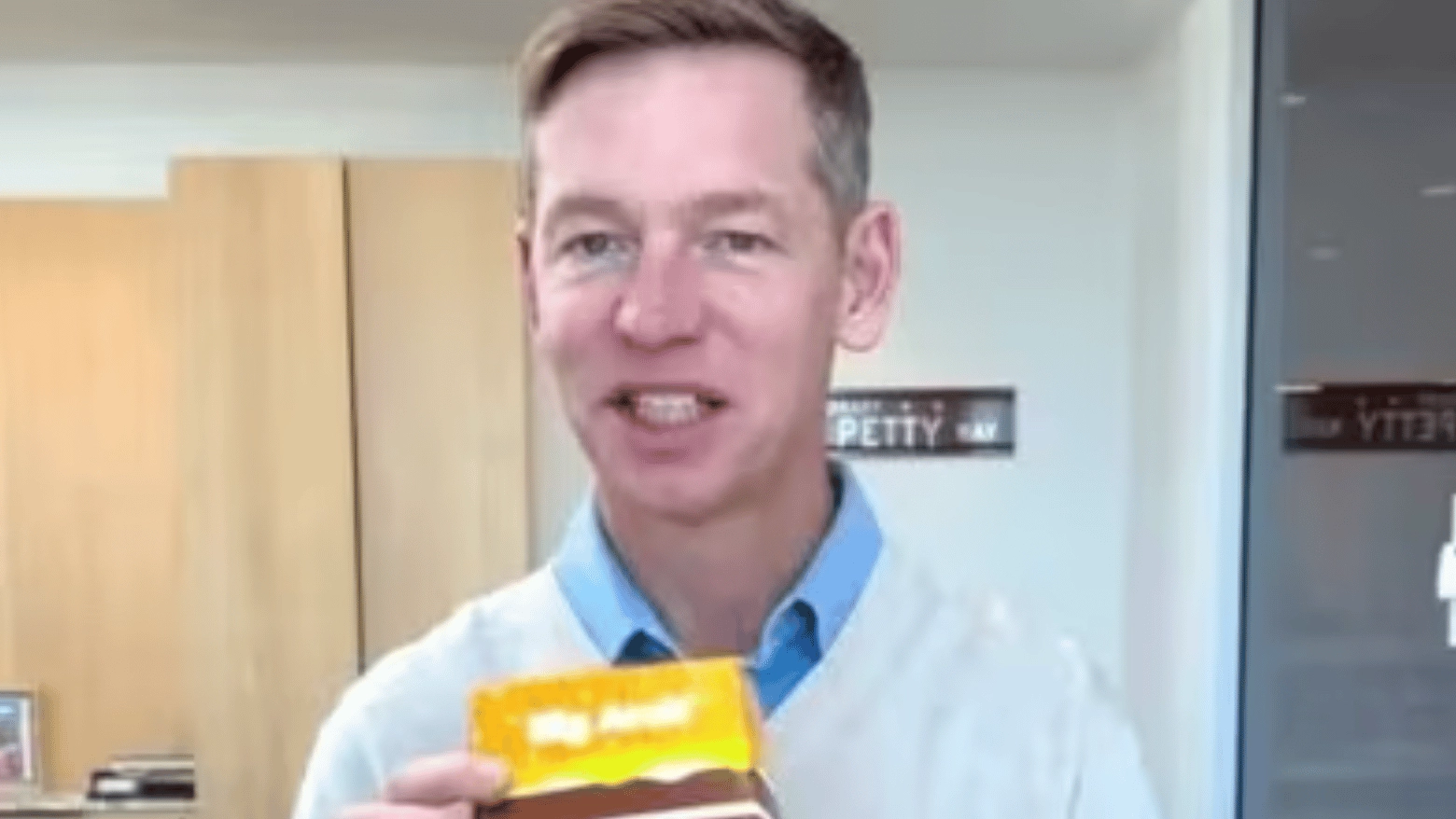 Burger King trolls McDonald's over CEO's incredibly awkward taste test