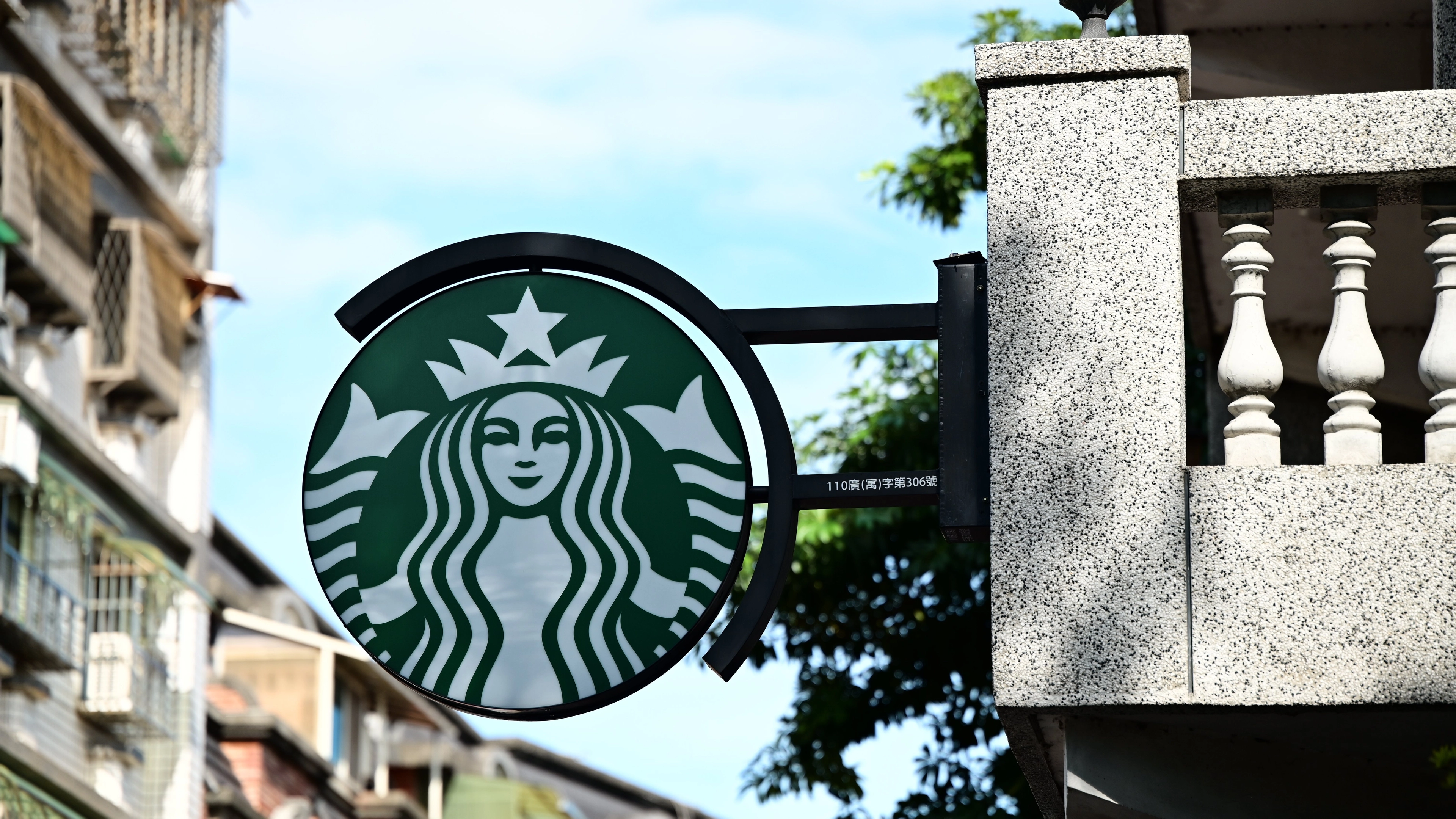 Starbucks' new Cloud Frappuccino range kicks off summer early with huge menu shakeup