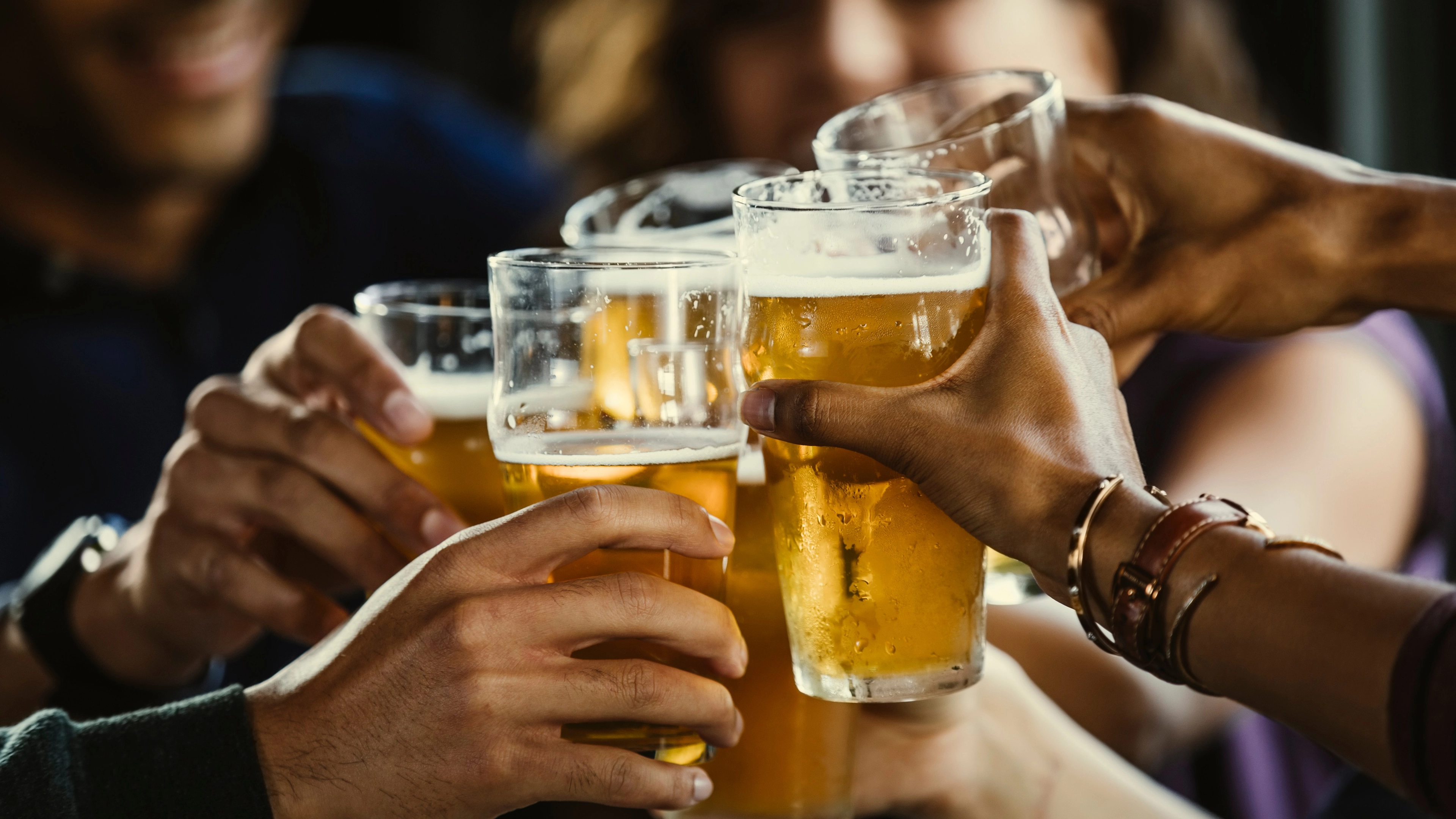 Number of Americans drinking alcohol hits new low as people face same concerns