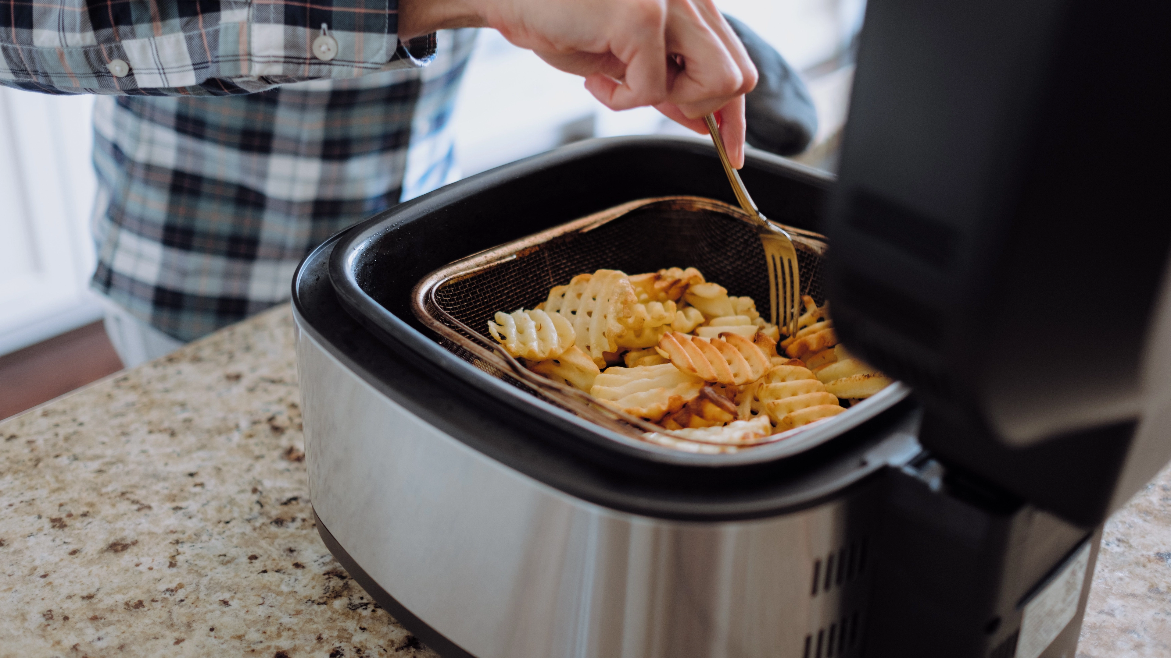 TikTok video shows secret part of air fryer that you may not know needs to be cleaned