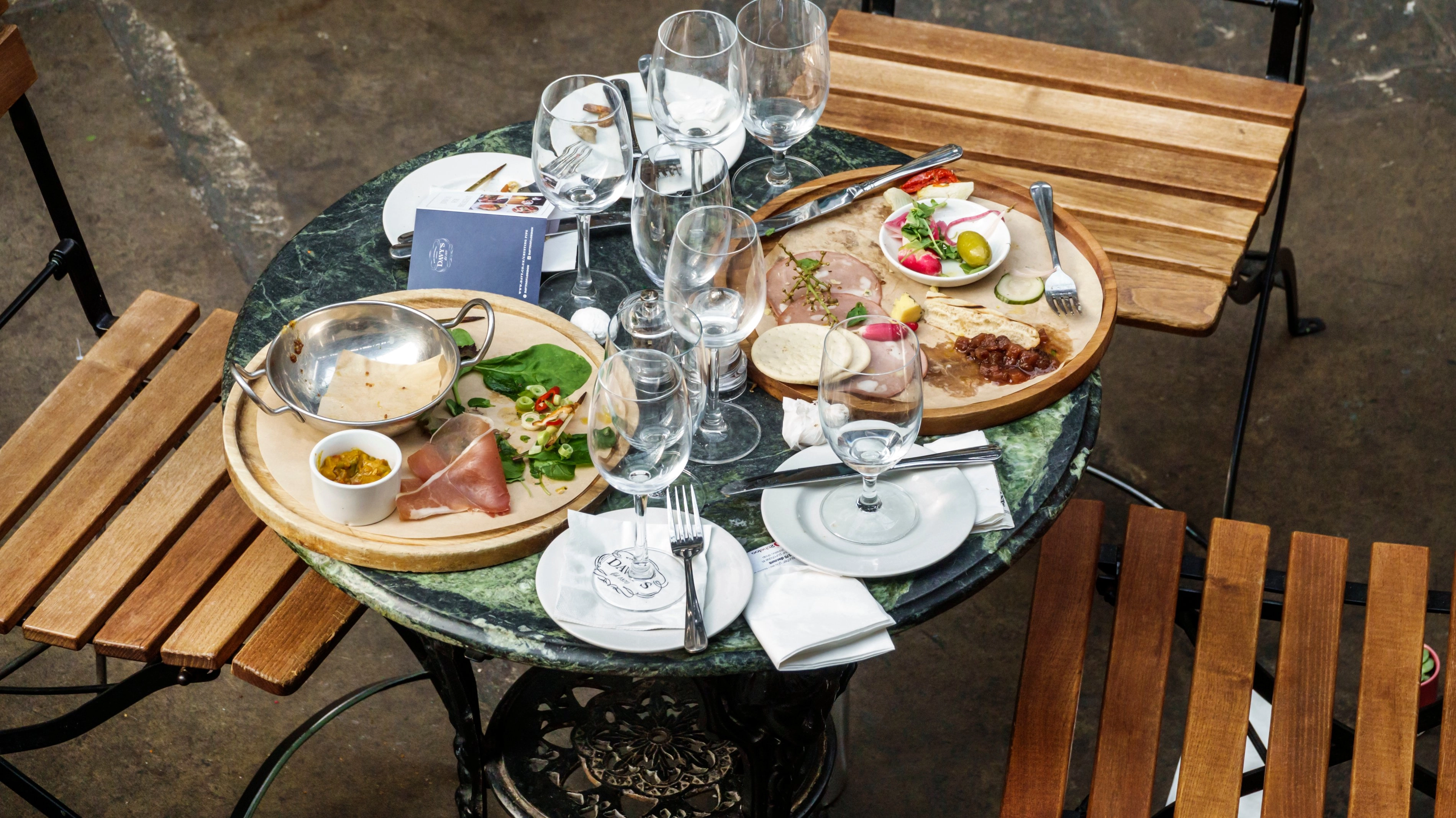 TikTok post from waitress on how Baby Boomers and Gen Z leave restaurant tables sparks debate  
