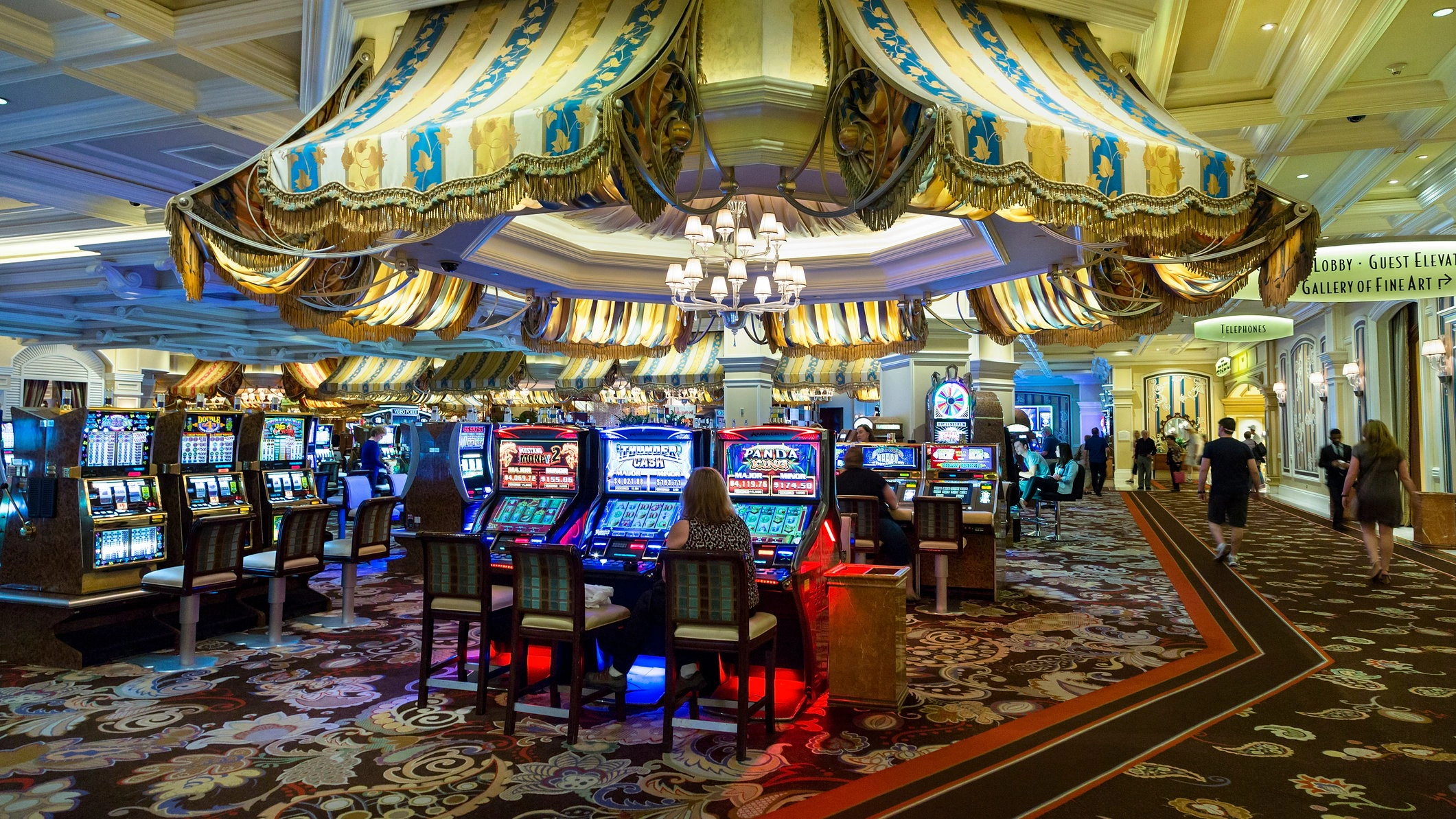 Woman offered steak dinner to replace $43 million casino jackpot