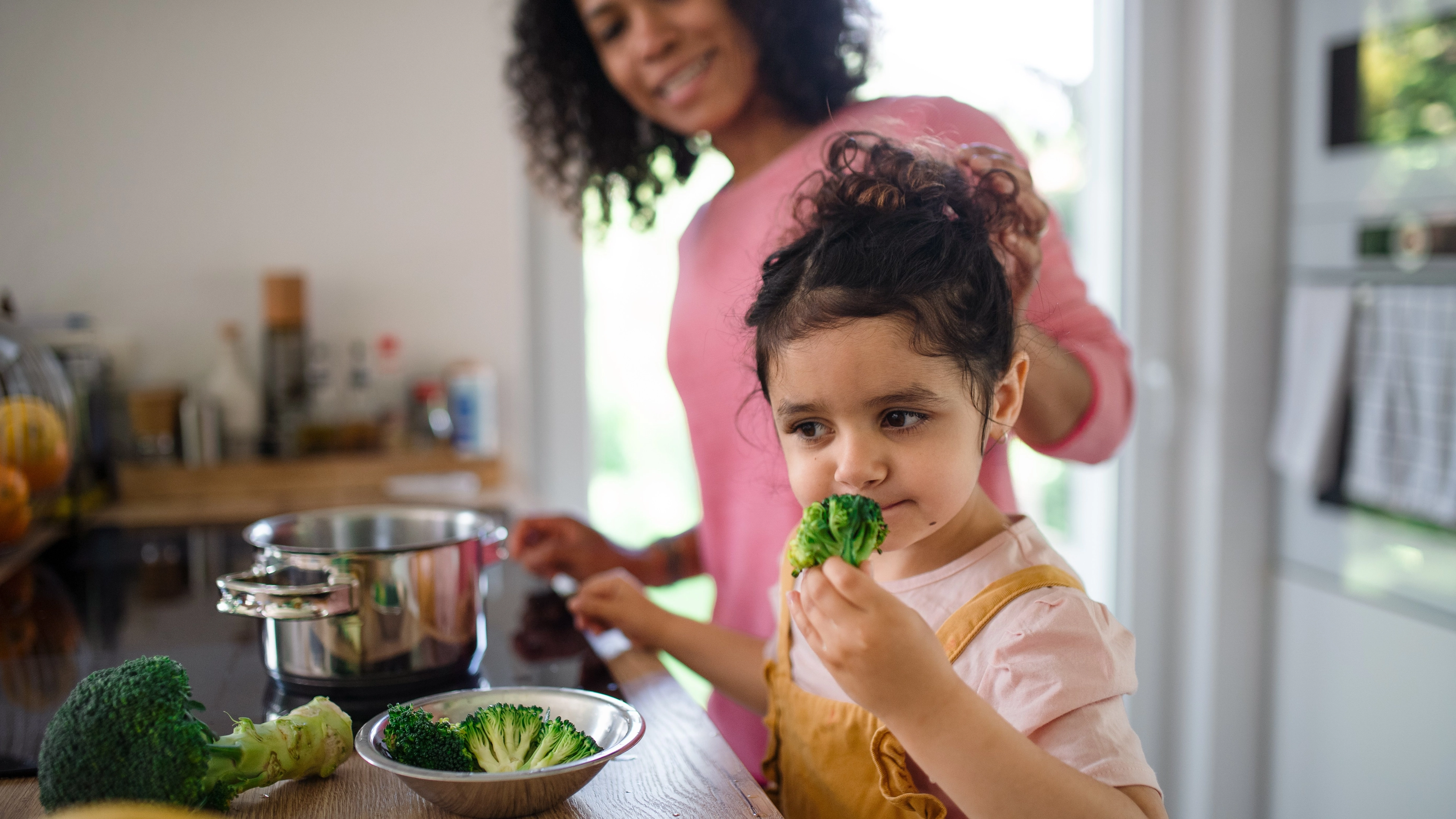 Expert explains why you should never boil broccoli in water