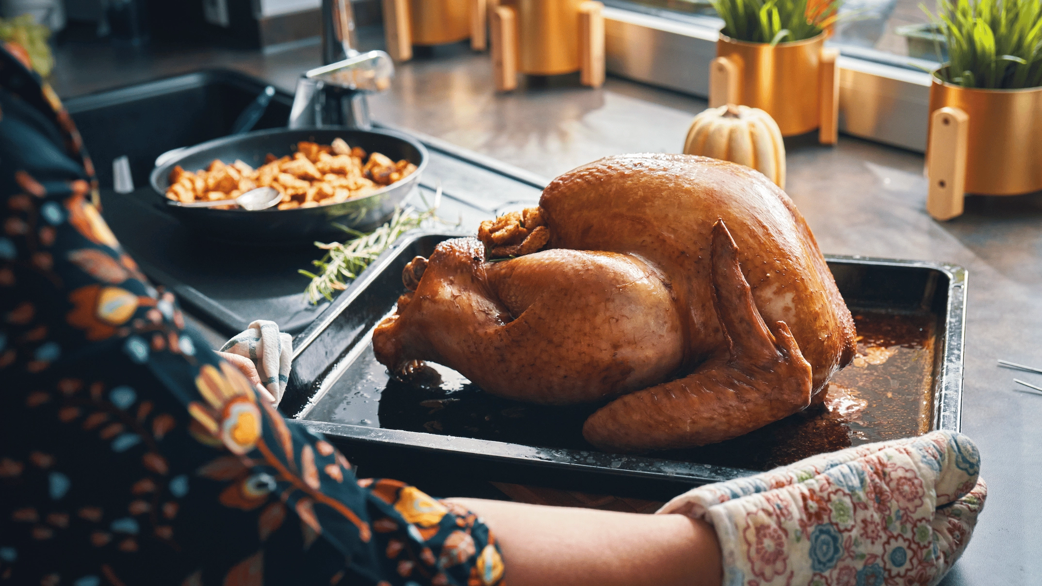 Warning to anyone cooking turkey for Thanksgiving over dangerous step 