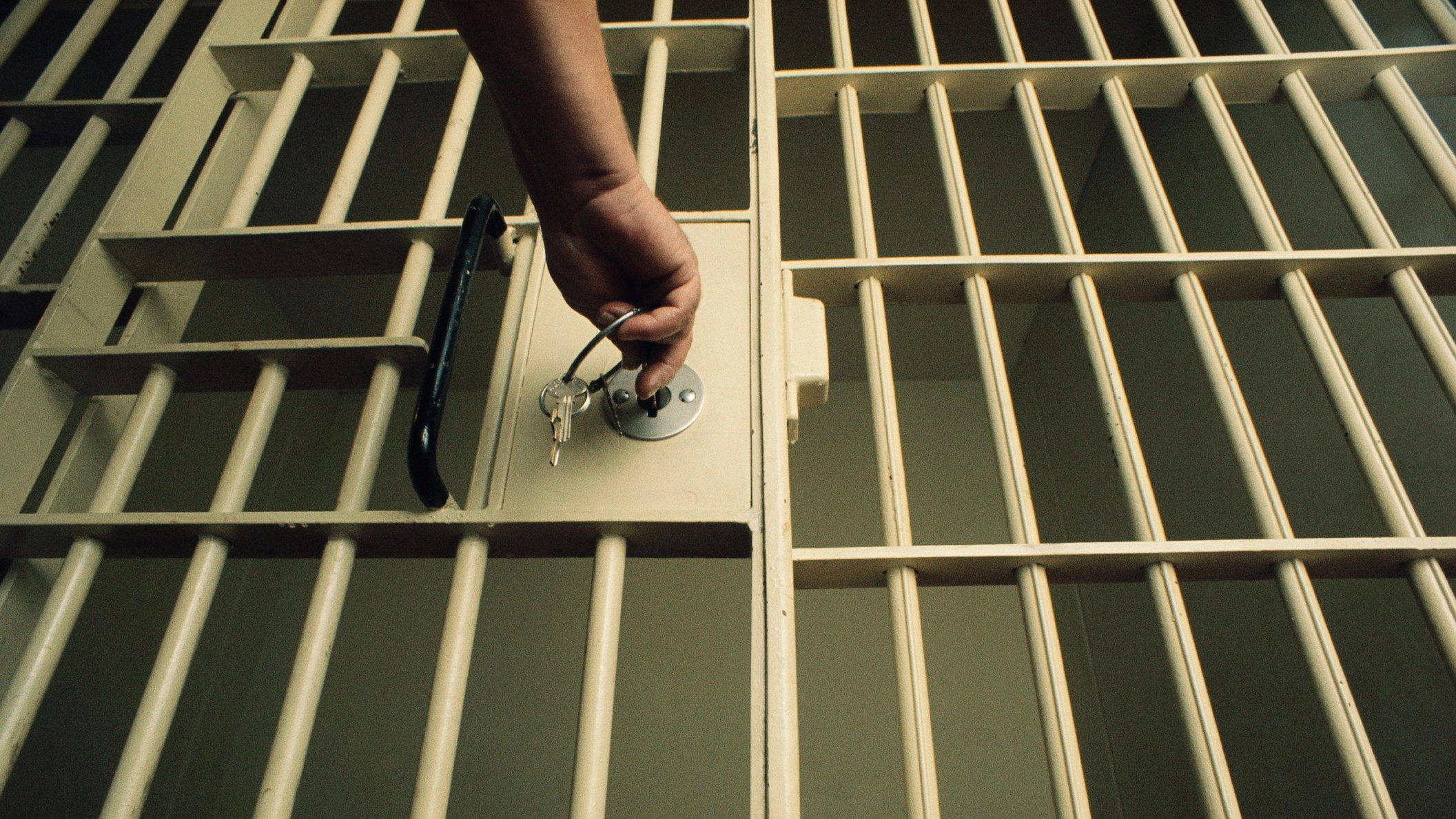Man left in police holding cell holds record for most days survived without food or water