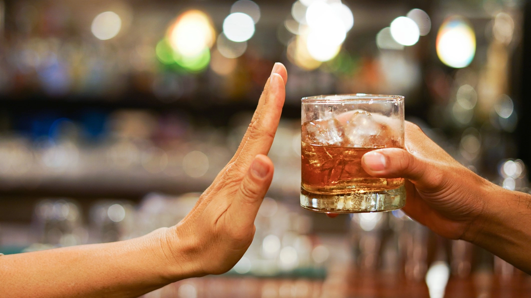 Bartender reveals secret hack for dealing with customers who’ve had enough to drink