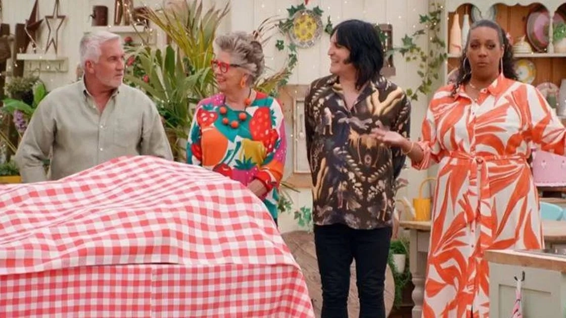 'Bake Off first' leaves fans divided after 'unfair' twist