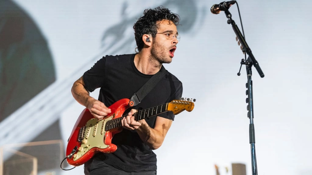 Matty Healy horrified fans by eating raw tomahawk steak on stage