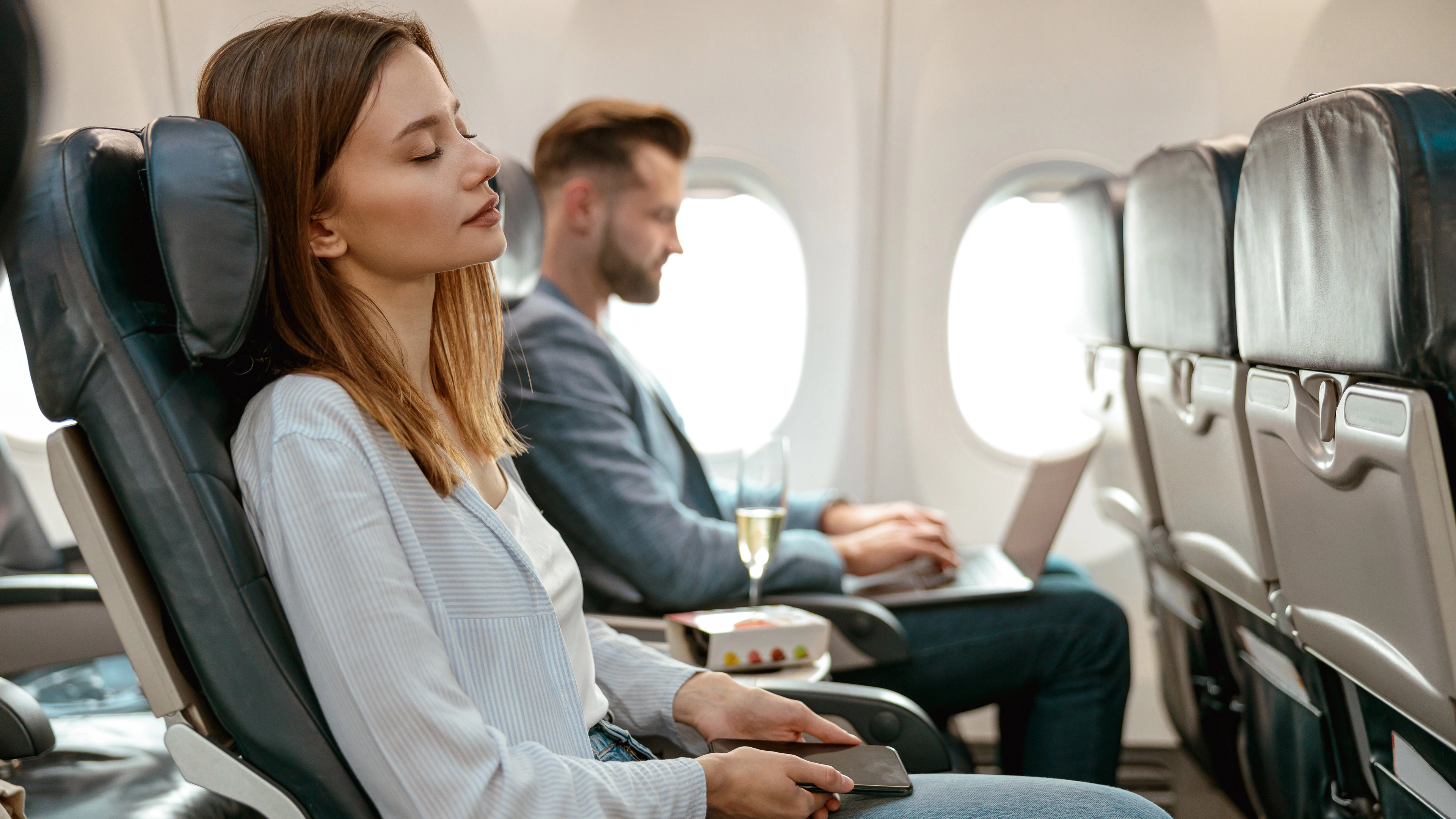 Plane forced to turn around after passenger commits huge travel no-no