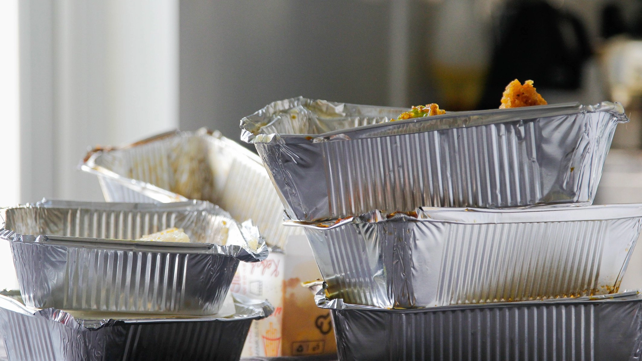 Doctor explains impact of livestreamer's food binge challenge that left her dead