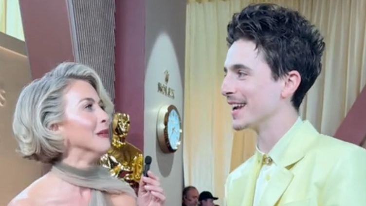 Timothée Chalamet refuses one request during ‘awkward’ interview with Julianne Hough at Oscars