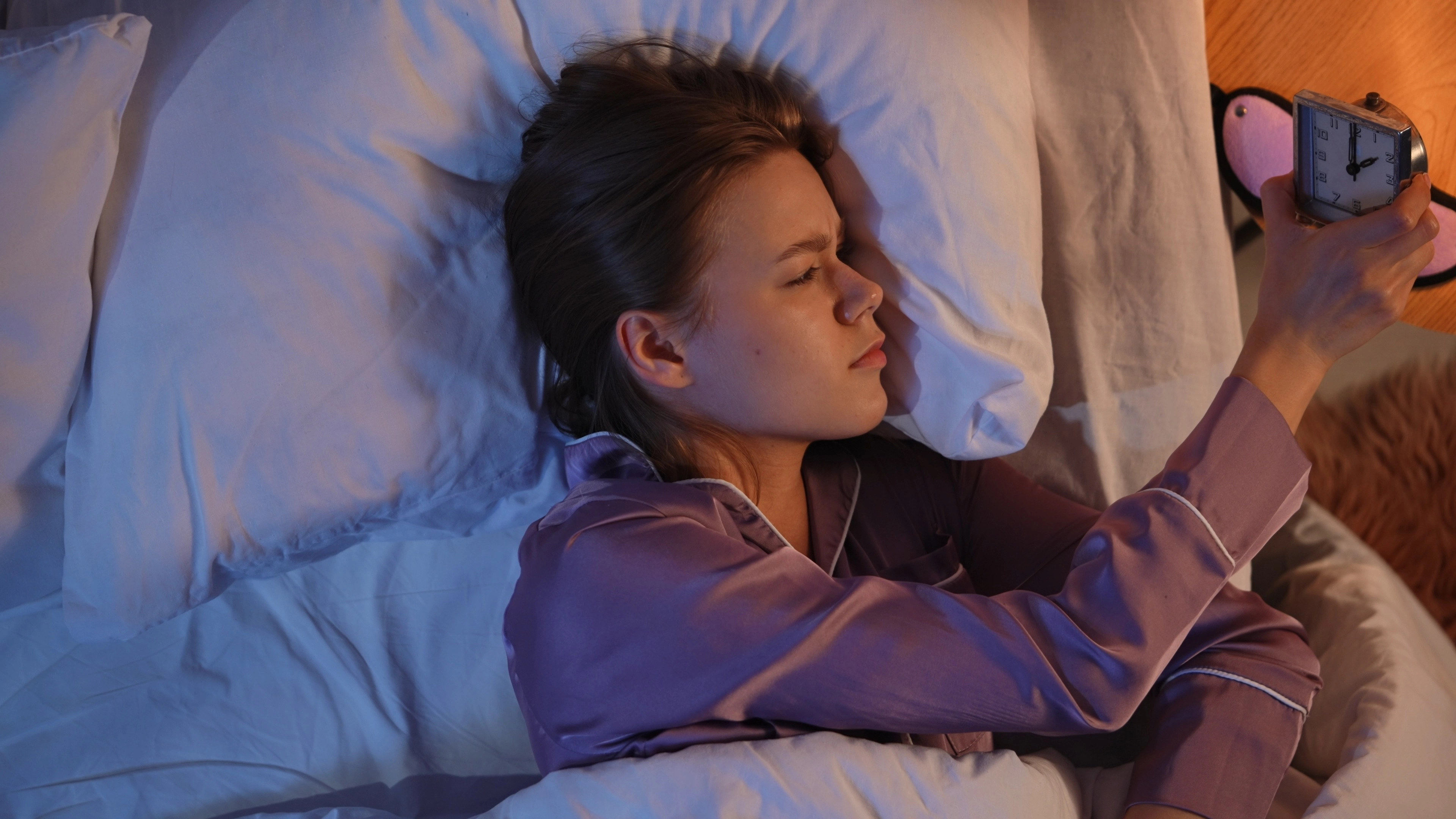 Alarming health problem you might have if you wake up at 3am and can't get back to sleep