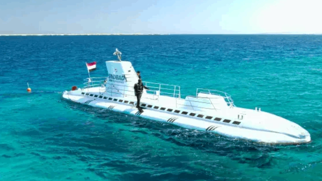 At least six dead and nine injured as tourist submarine sinks off Egyptian coast