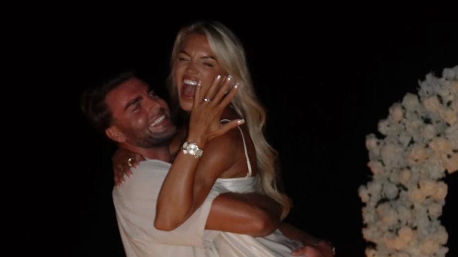 Love Island stars Molly Smith and Tom Clare announce engagement