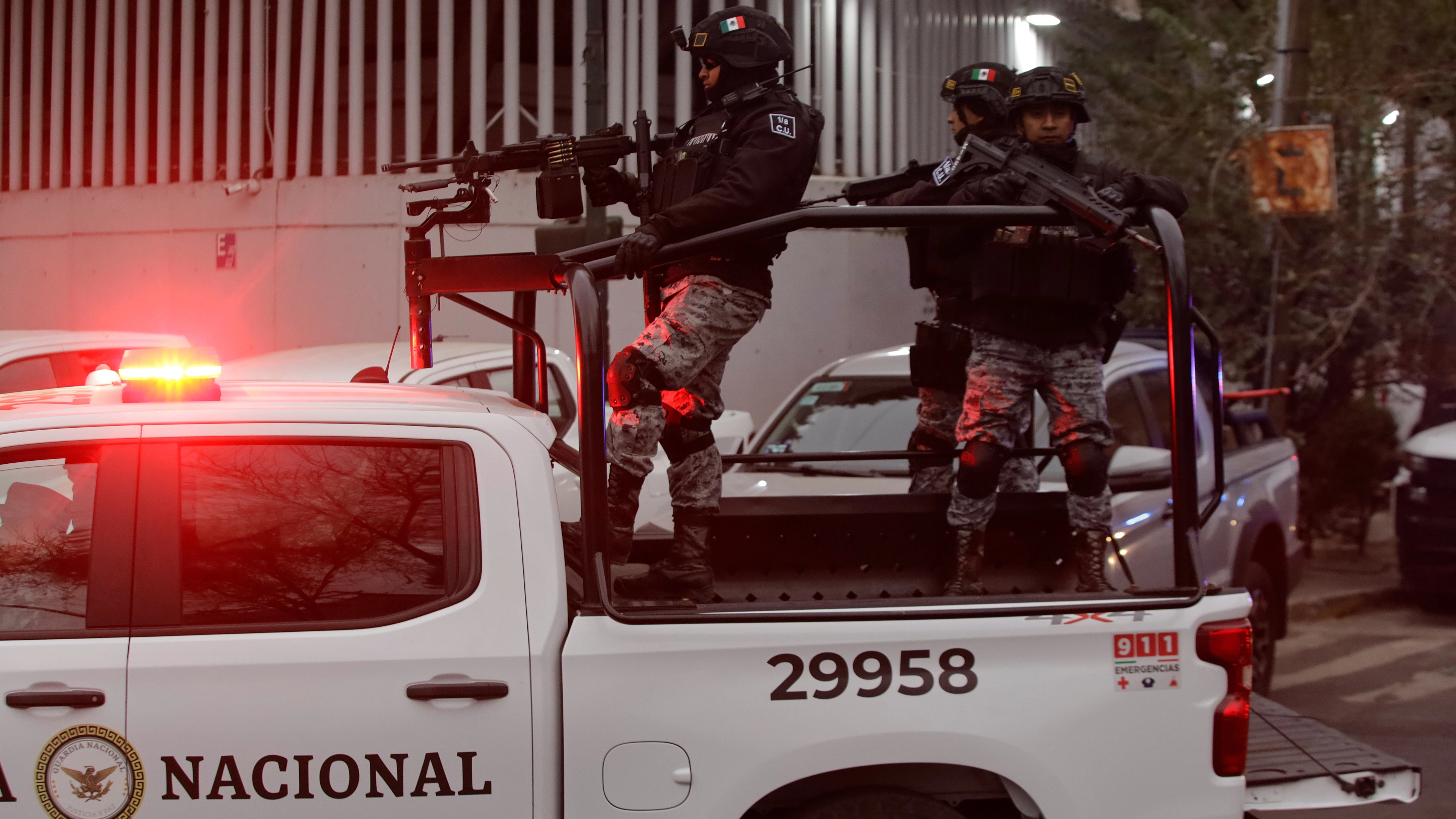 Holidaymakers in Mexico issued urgent warning after cartel boss killed