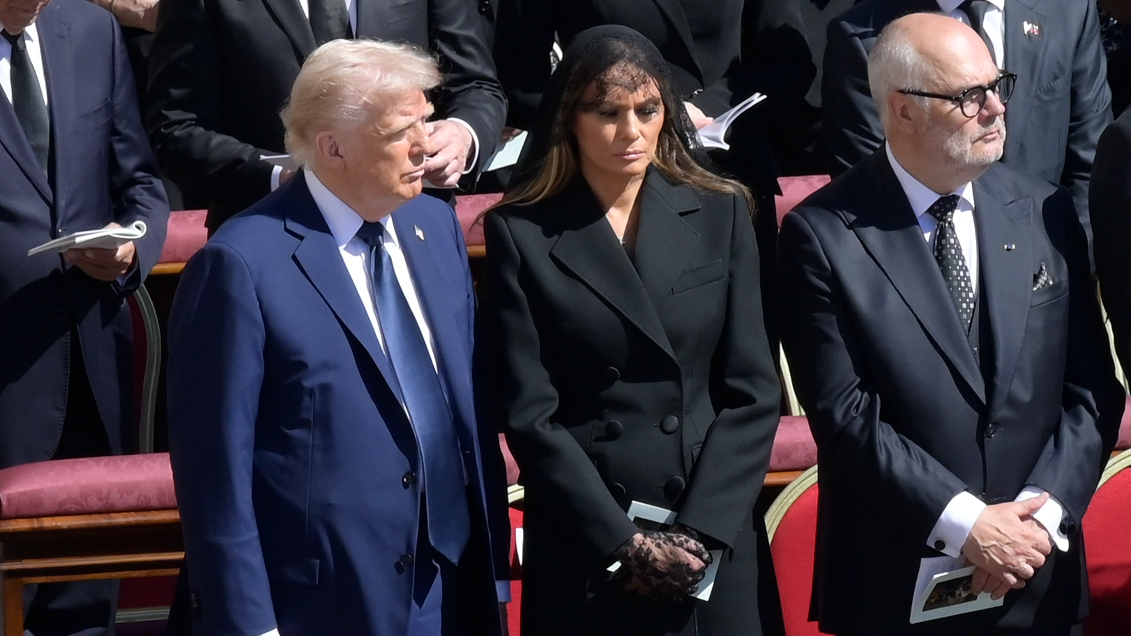 Security expert reveals tell-tale signs that a public figure is actually a ‘body double’ amid Melania Trump conspiracy theory