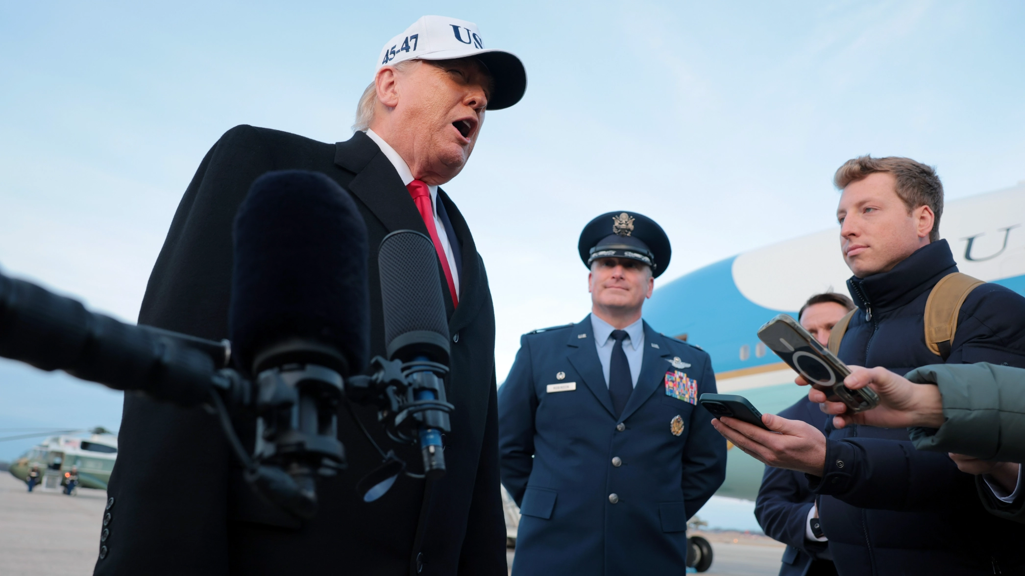 Donald Trump screams at man who called him ‘pedophile protector’ with explicit response