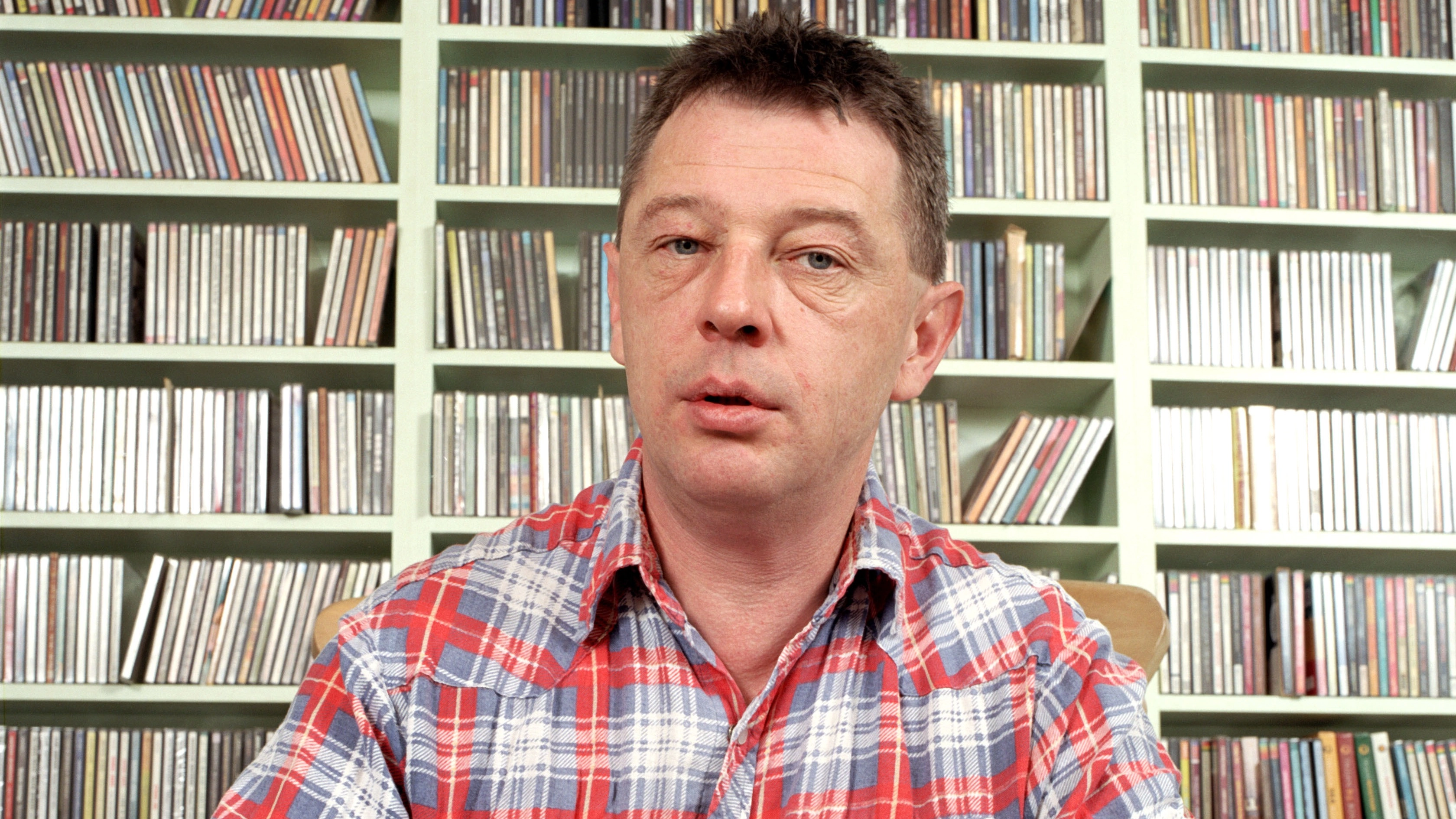 Former Radio 1 DJ and Live Aid presenter Andy Kershaw dies aged 66 after cancer diagnosis