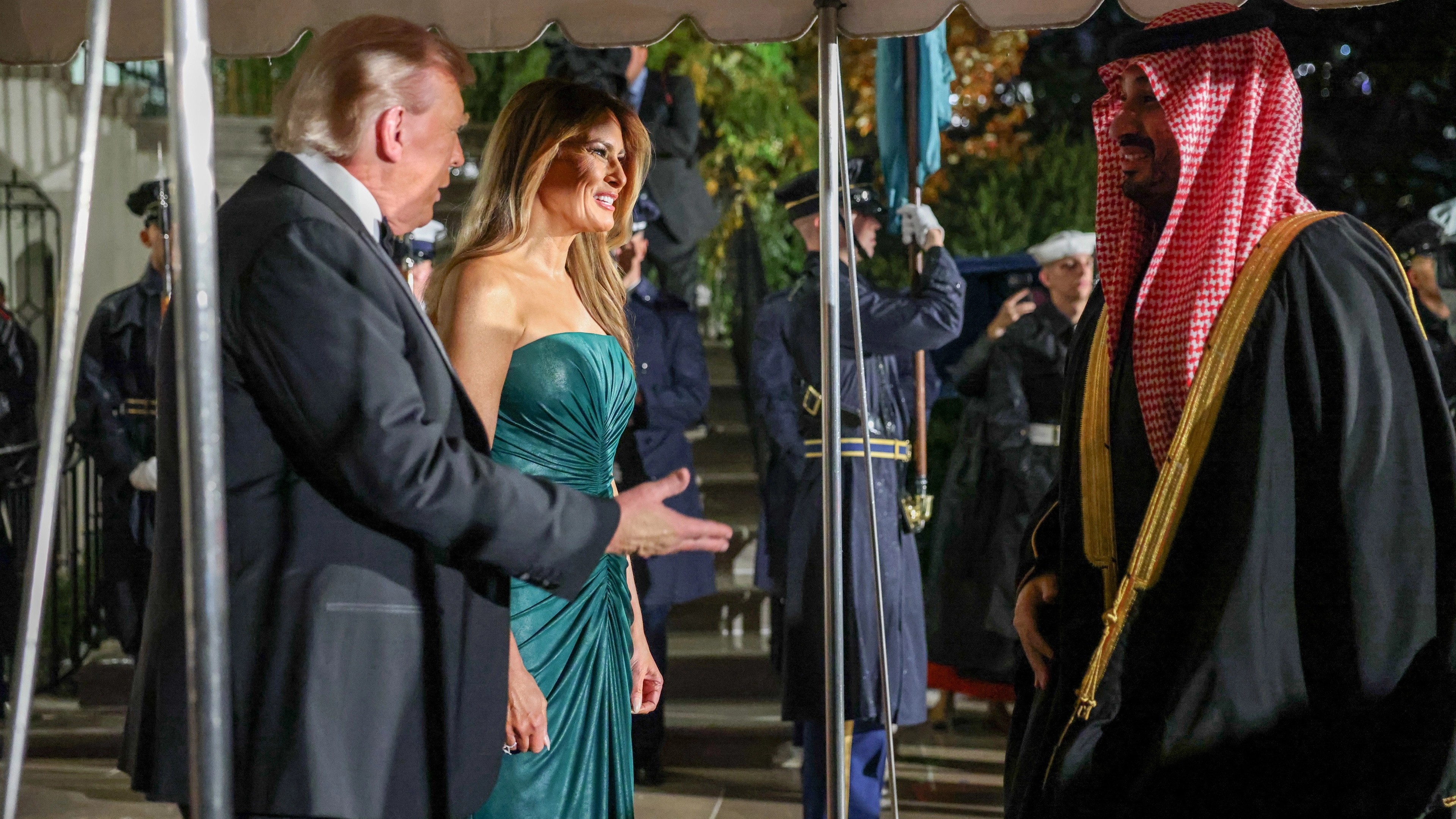 Melania Trump's ‘subtle gesture’ to Saudi Arabia’s prince during state dinner revealed