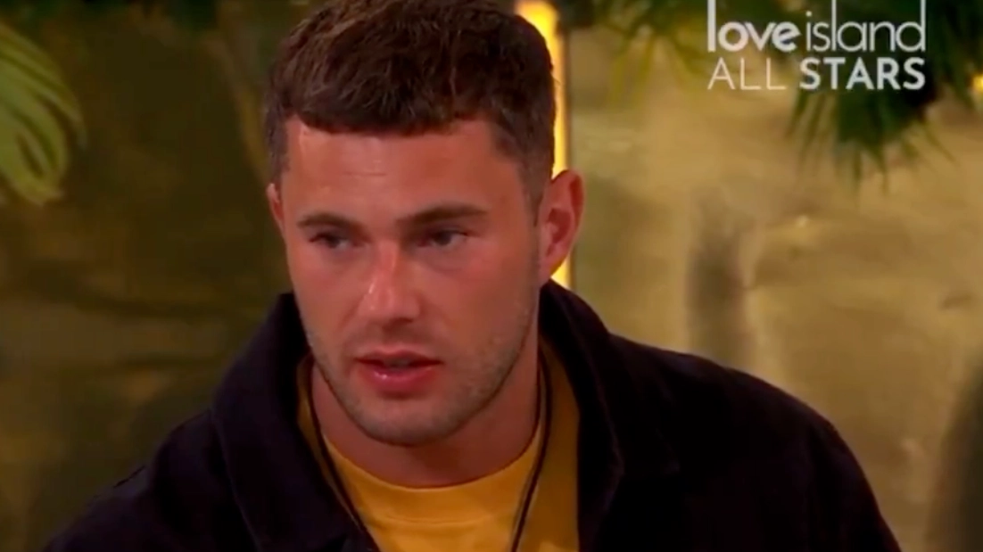 ‘Confused’ Love Island viewers in disbelief over ‘painful’ and ‘concerning’ kiss scene