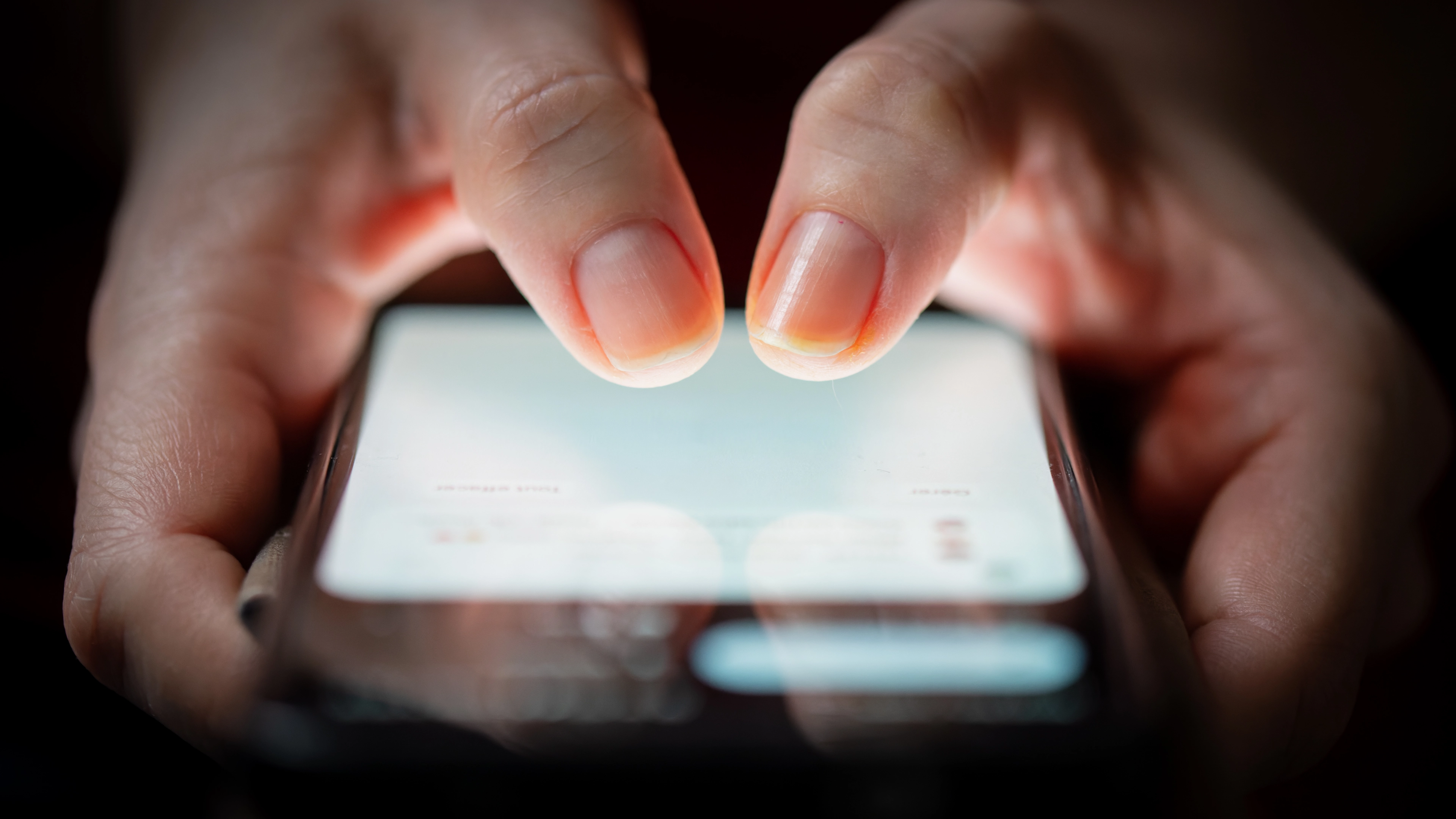 Woman ‘horrified’ after accidentally reading husband’s group chat and instantly regretting it