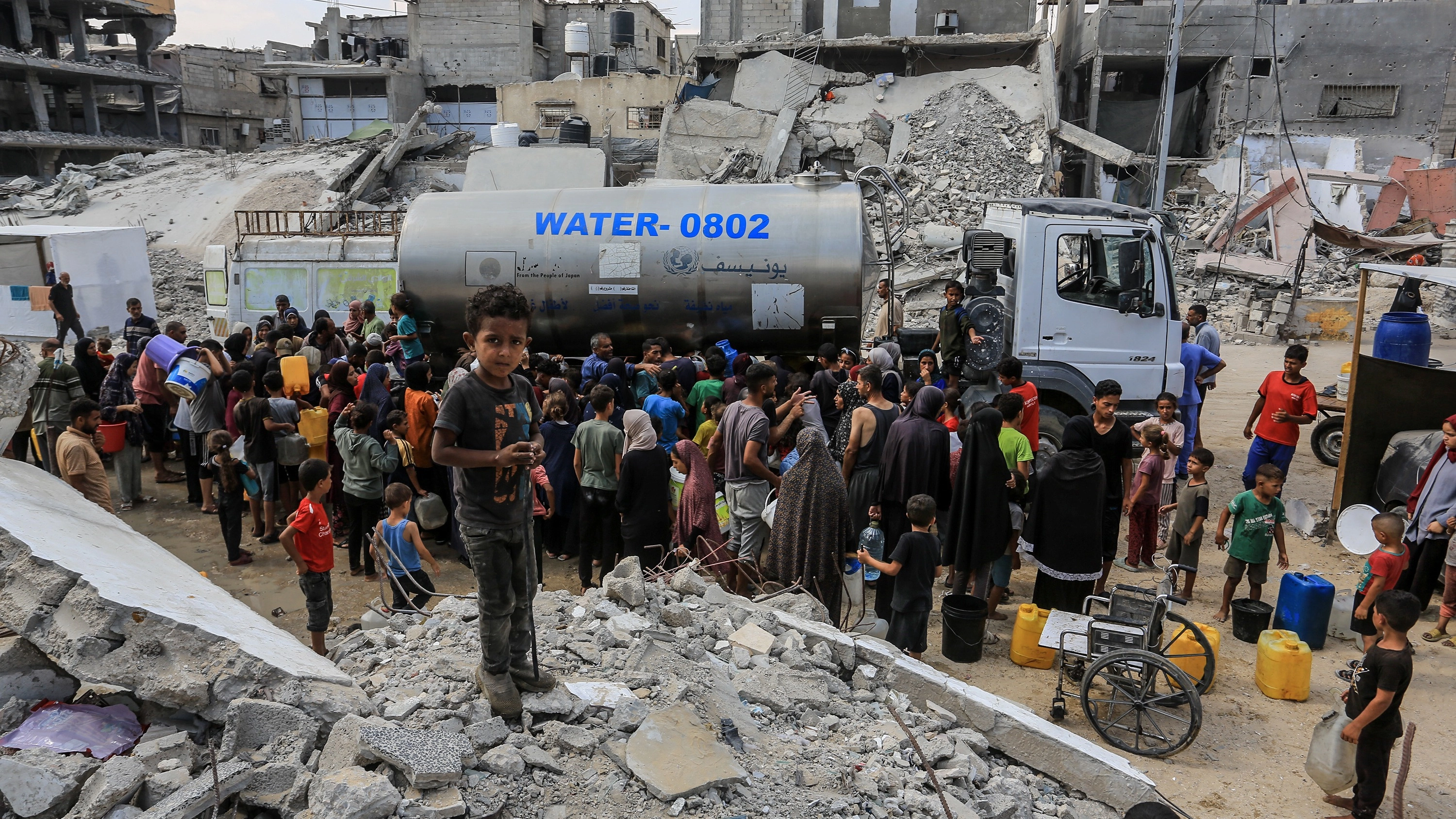 First group of critically ill and injured Palestinian children will be brought to UK 'in coming weeks'