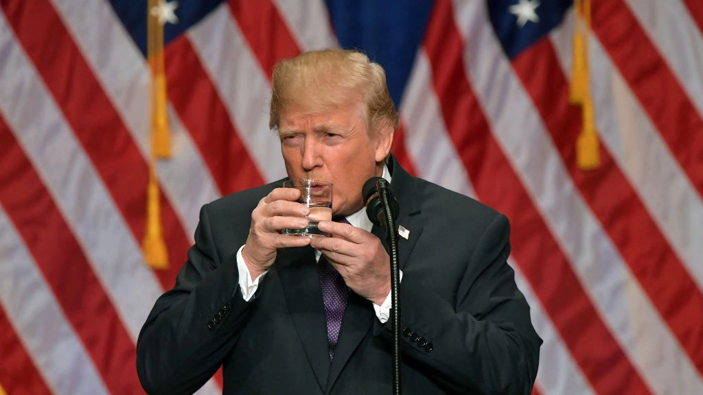 Sad reason why you’ll never see Donald Trump drinking alcohol