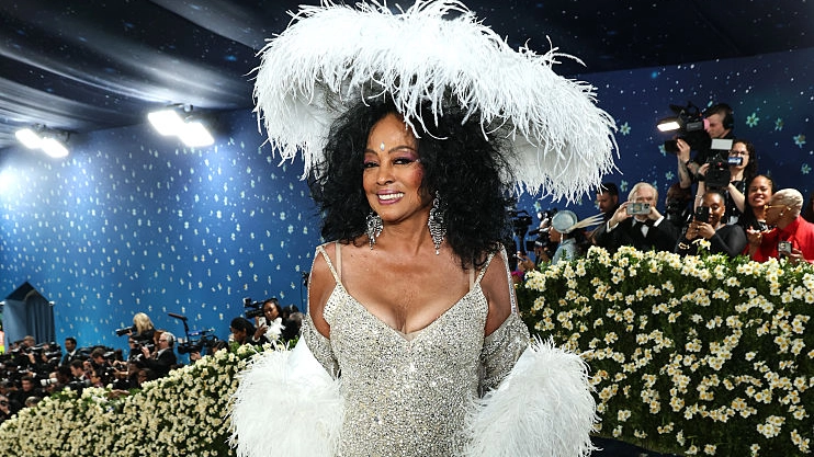 Diana Ross reveals hidden detail in her stunning Met Gala cape as she returns over 20 years later