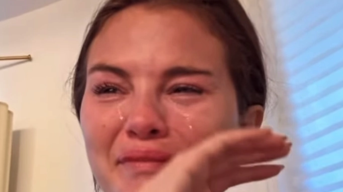 ‘Reason why’ Selena Gomez deleted video of her crying over Trump’s latest order